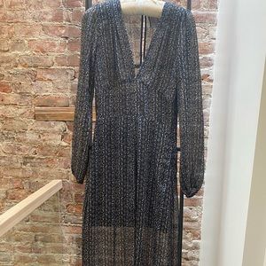 Beautiful reformation dress with slit in front.